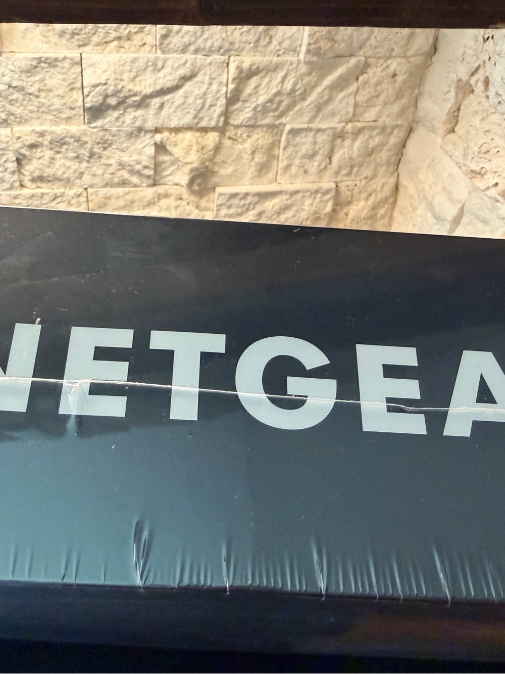 NETGEAR Nighthawk Cable Modem WiFi Router Combo with Voice C7100V - Black - Picture 8 of 10